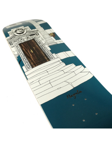 Magenta Skateboards Soy e Vivien Door...